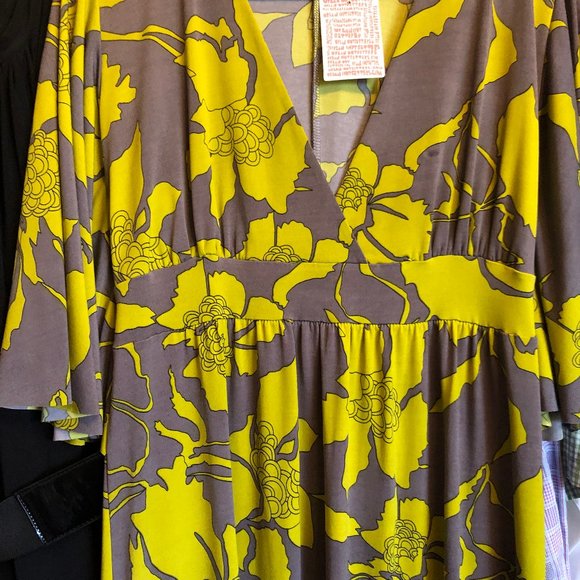 Lux Medium Floral Dress - Picture 3 of 4